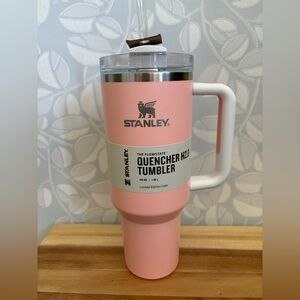 Stanley 40oz Stainless Steel H2.0 FlowState Quencher Tumbler - Peach